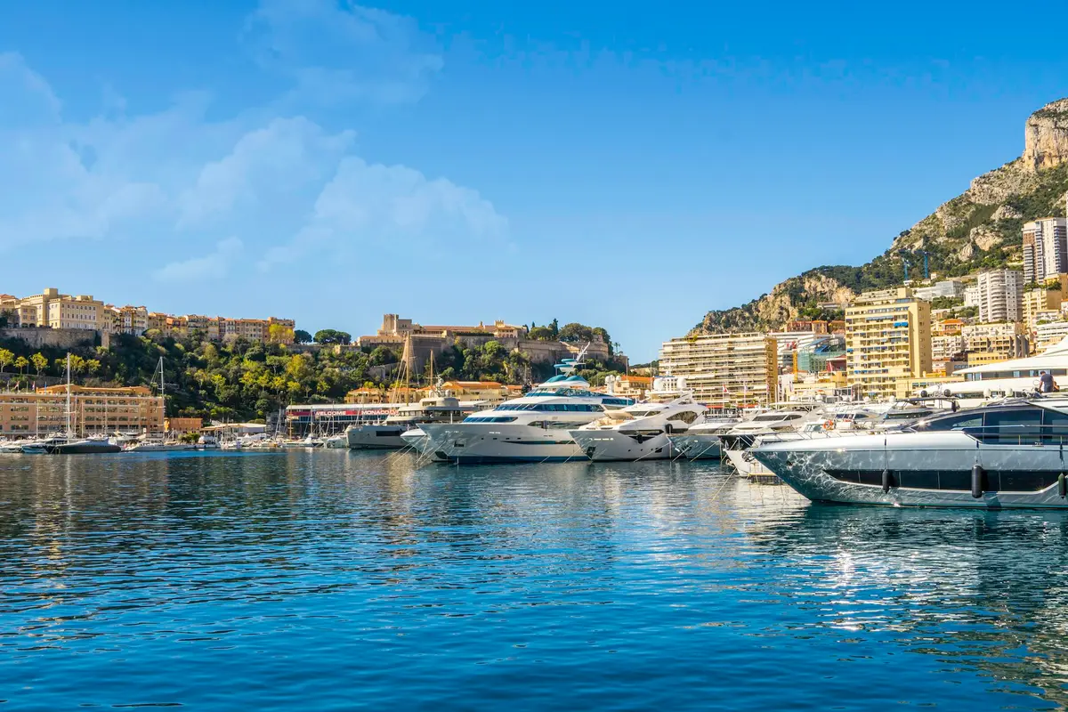 Luxury Yachts St. Tropez, Saint-Tropez — location de yachts