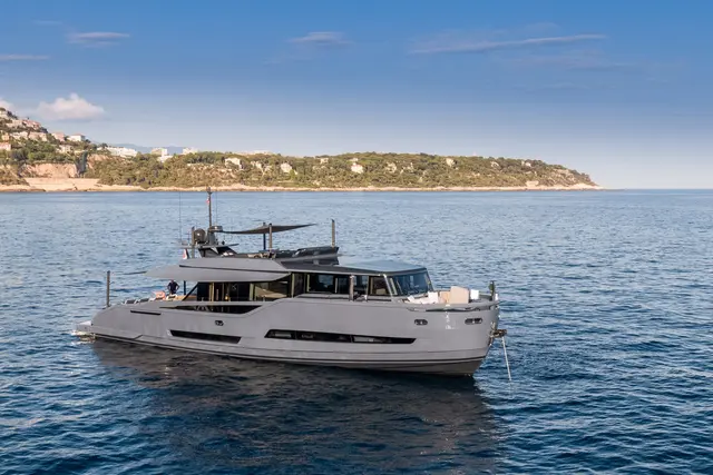 Extra 86 — Luxury Yachts St. Tropez, Saint-Tropez