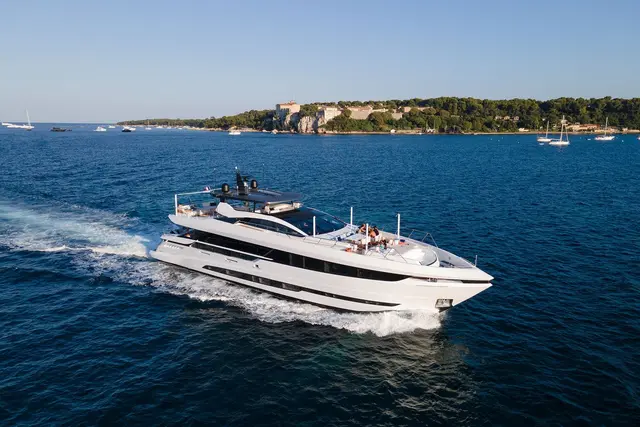 Mangusta 33 — Luxury Yachts St. Tropez, Saint-Tropez
