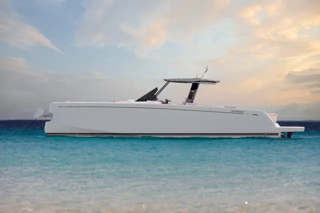 Pardo 43 — Luxury Yachts St. Tropez, Saint-Tropez