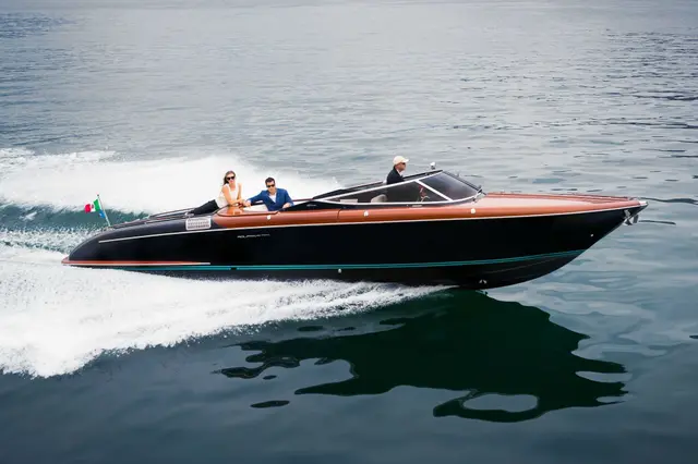 Riva Aquariva — Luxury Yachts St. Tropez, Saint-Tropez
