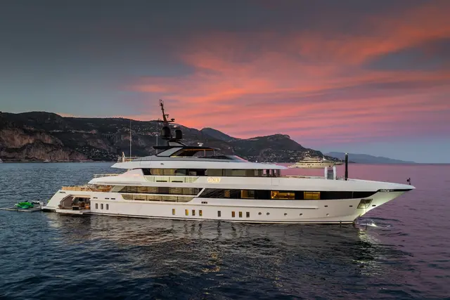 RMF — Luxury Yachts St. Tropez, Saint-Tropez